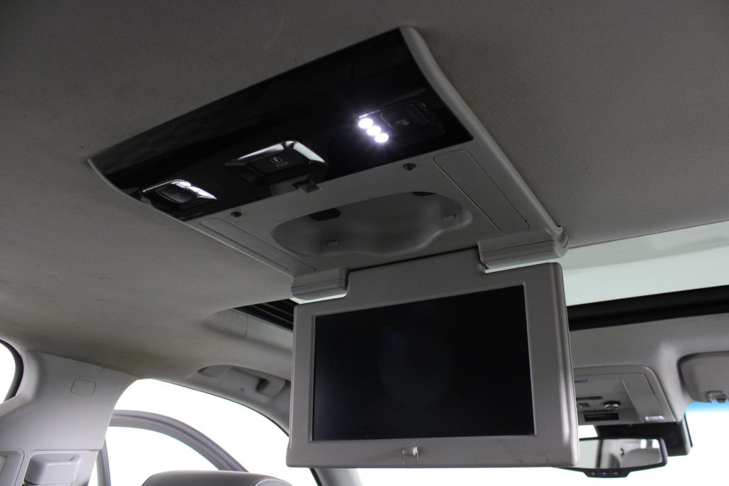 Used 2015 Chevrolet Suburban for sale in 