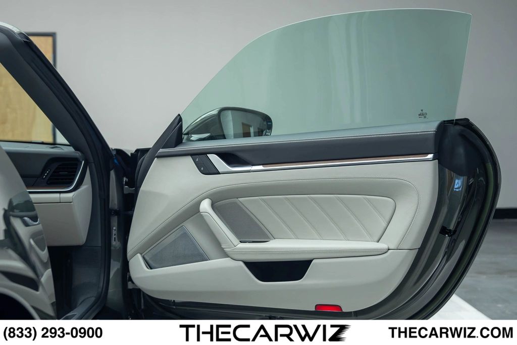 2023 Porsche 911