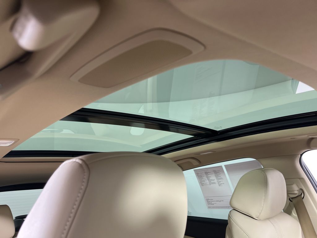 Thumbnail: 2023 Acura RDX - 12