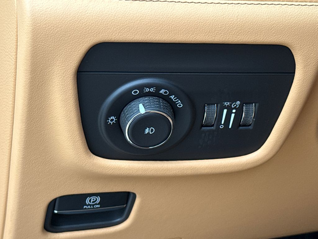 New 2026 Jeep Grand Cherokee SUV