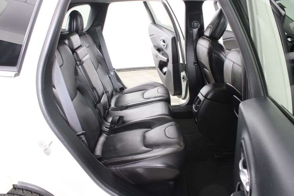 Used 2019 Jeep Cherokee for sale in 