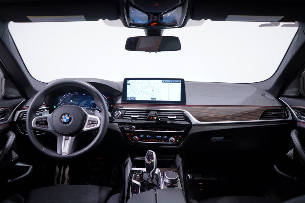 2022 BMW 5 Series 530i 10