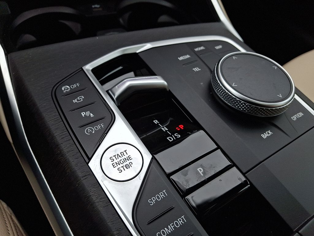 Thumbnail: 2024 BMW 3 Series - 16