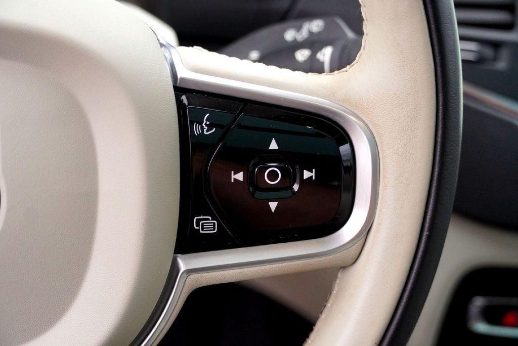 Used Car 2020 Volvo Xc90  T5 Momentum For Sale Under $20,000 In Taylor, Texas