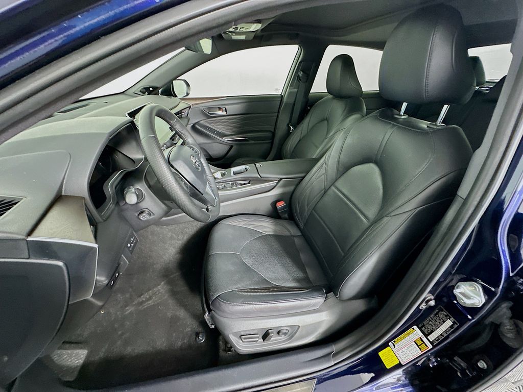 Thumbnail: 2021 Toyota Avalon - 22