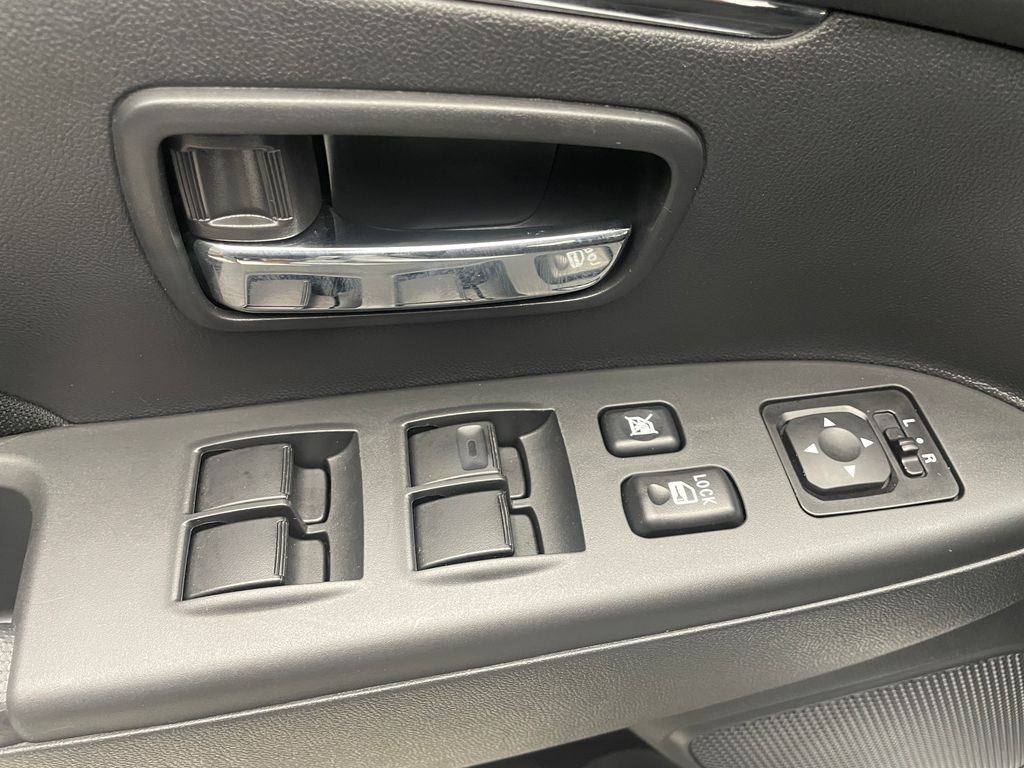 Thumbnail: 2024 Mitsubishi Outlander Sport - 30