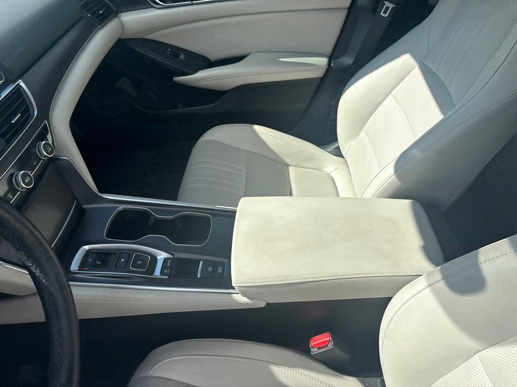 2019 Honda Accord EX-L 2.0T