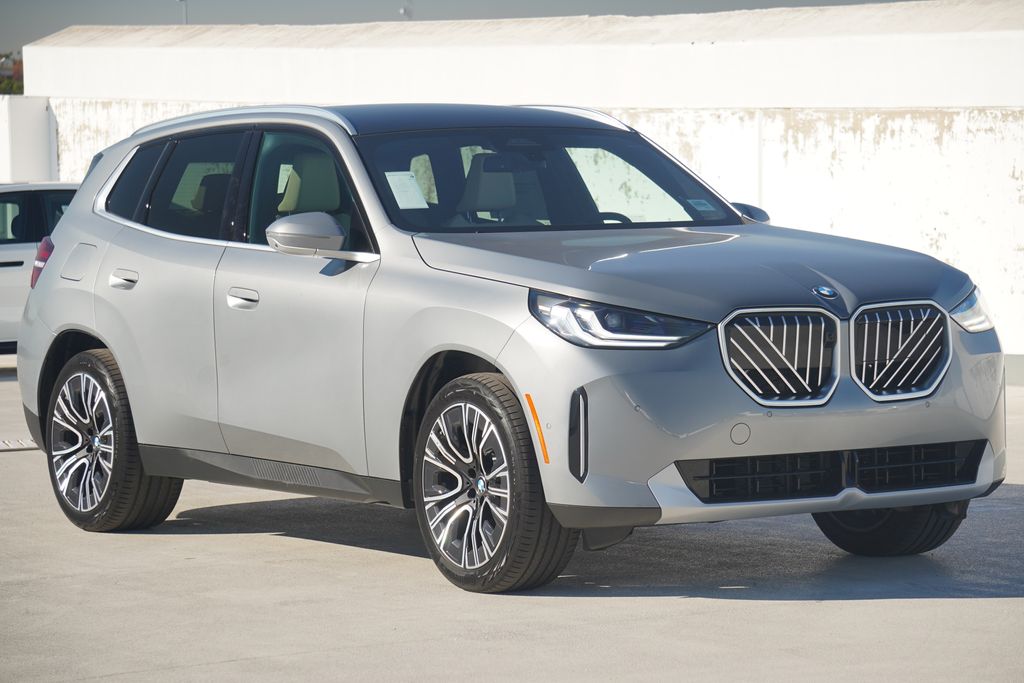 Thumbnail: 2026 BMW X3 - 3