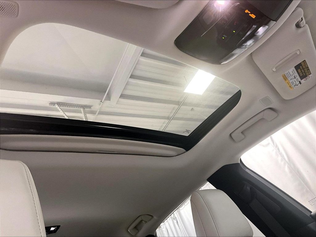 2024 Lexus RX — photo 22