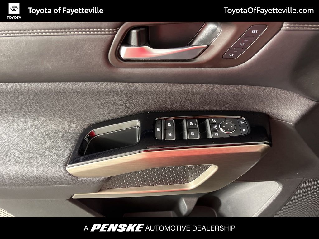 Thumbnail: 2025 Nissan Pathfinder - 29