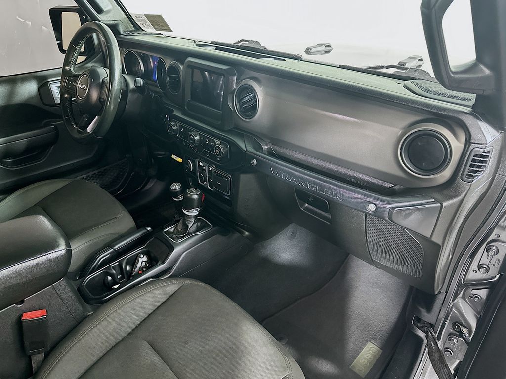 Used 2022 Gray Jeep Unlimited Sport S image 32