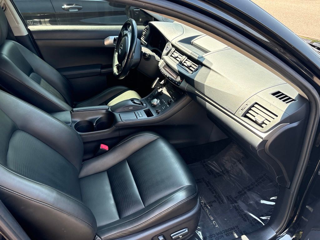 2013 Lexus CT 200h