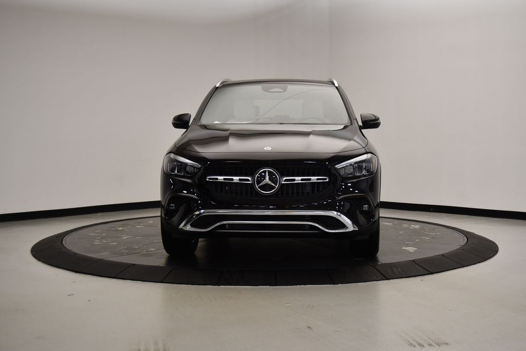 2025 Mercedes-Benz GLA 250 4MATIC 8