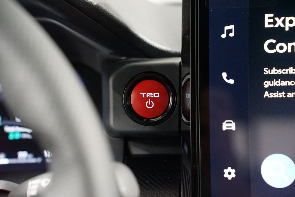 Thumbnail: 2025 Toyota Tacoma - 18