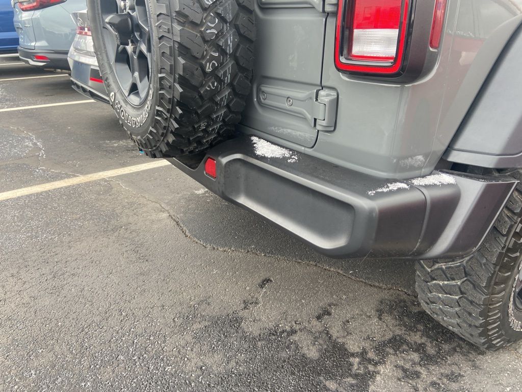 Thumbnail: 2023 Jeep Wrangler - 21