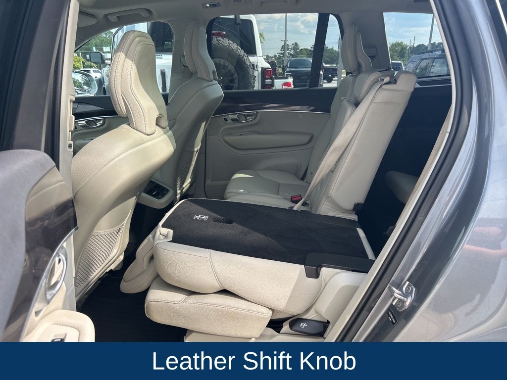 2019 Volvo XC90 T6 Momentum