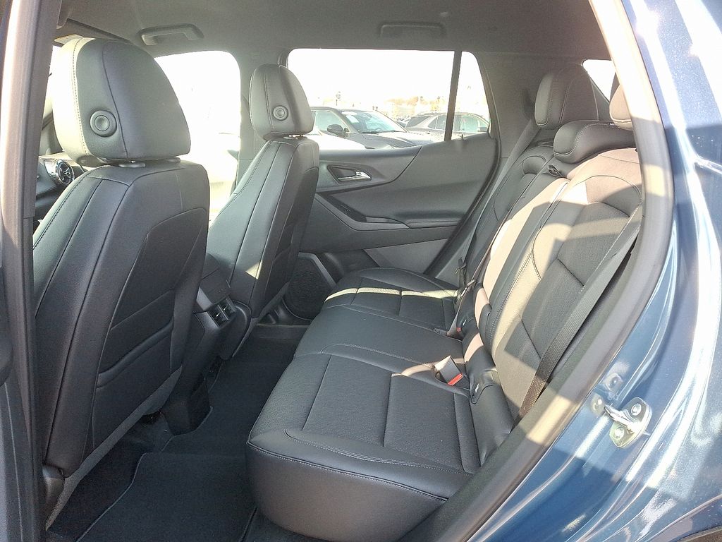 Thumbnail: 2026 Chevrolet Equinox - 6