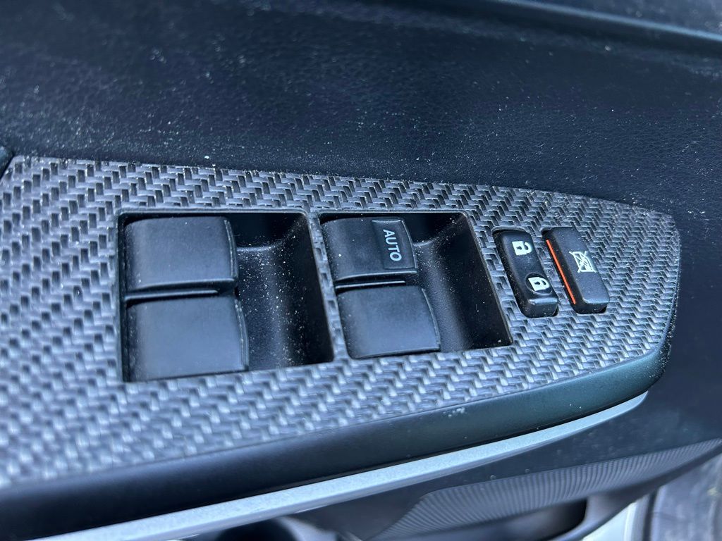 Thumbnail: 2016 Toyota Tundra - 16