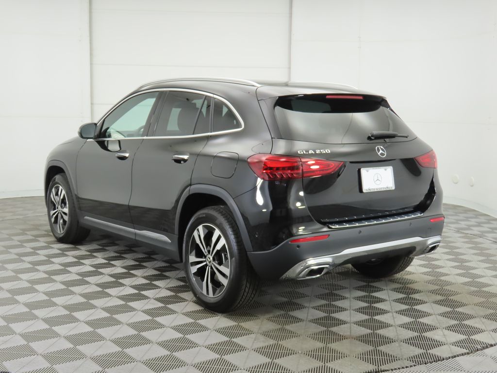 Thumbnail: 2025 Mercedes-Benz GLA - 7