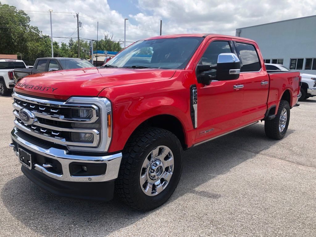 2023 Ford F-250 Super Duty Lariat Crew Cab 4WD
