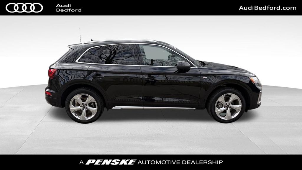 Thumbnail: 2023 Audi Q5 - 7