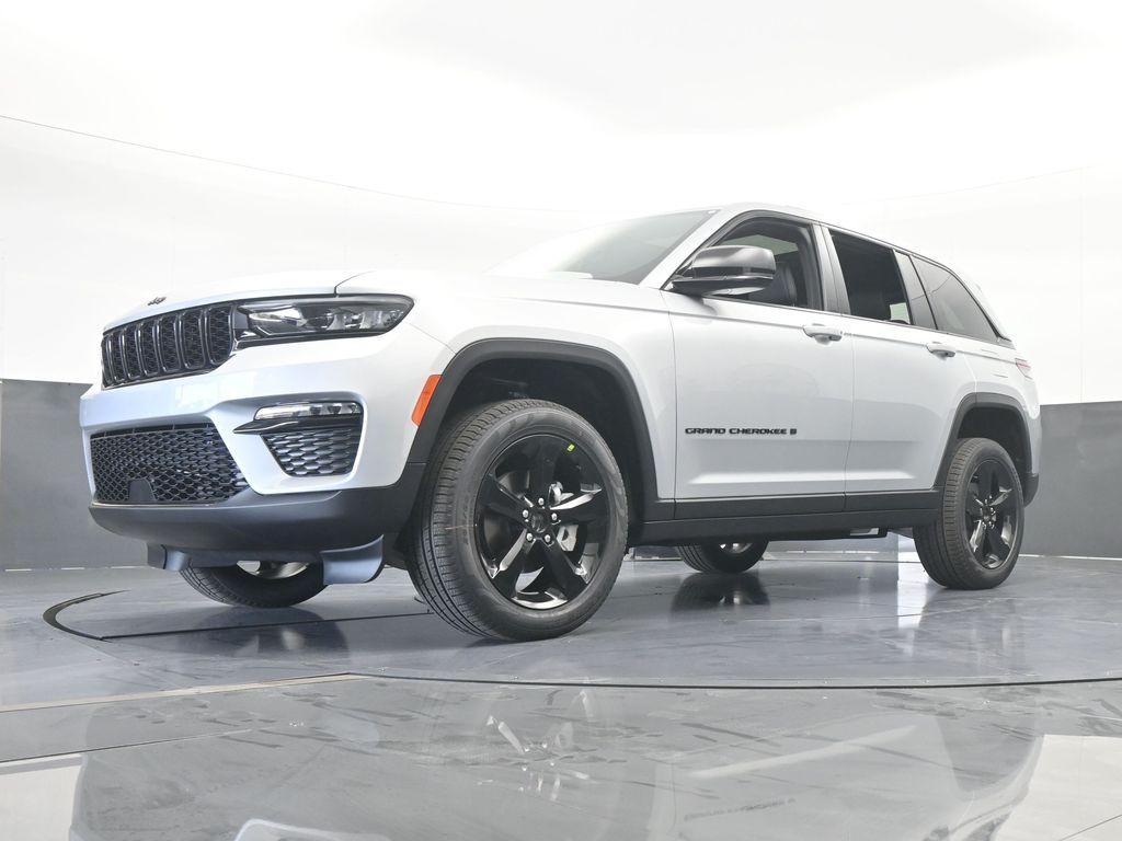 New 2025 Silver Zynith Jeep Limited image 51