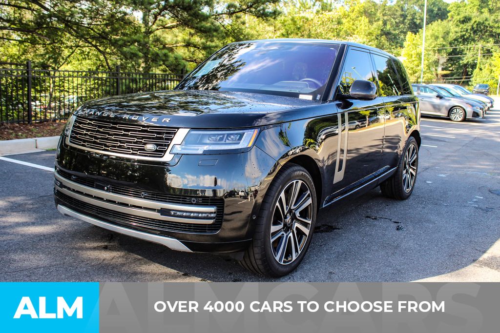 Used 2023 Black Land Rover SE image 3