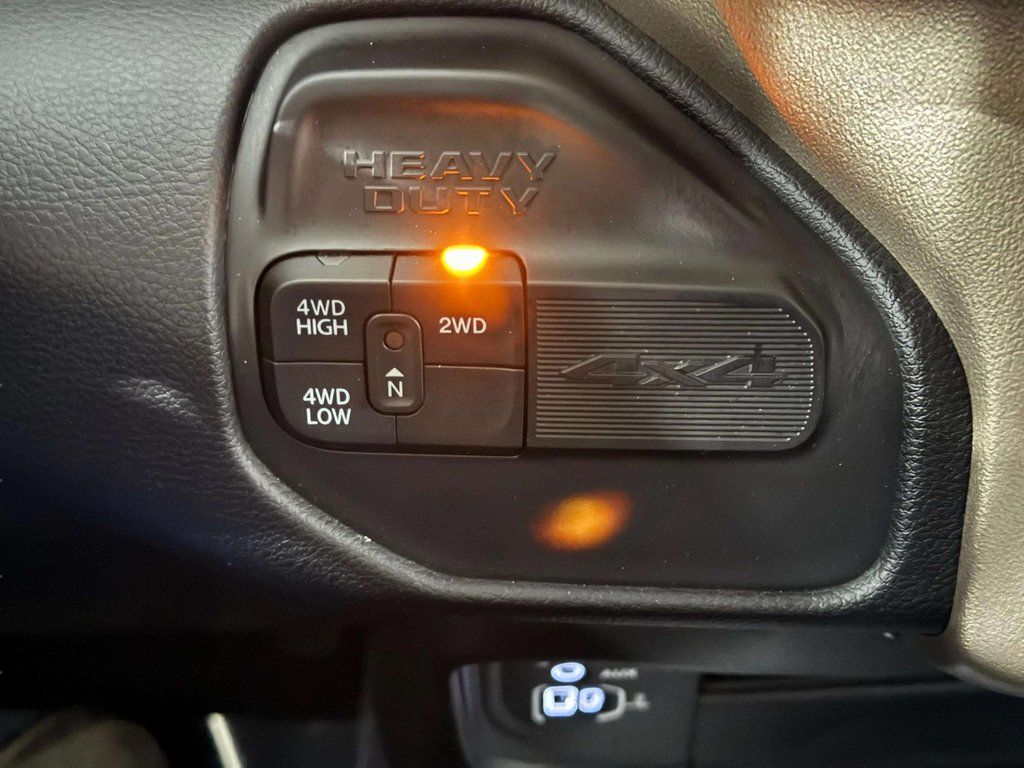 Used 2024 Diamond Black Crystal Pearlcoat Ram Laramie image 12