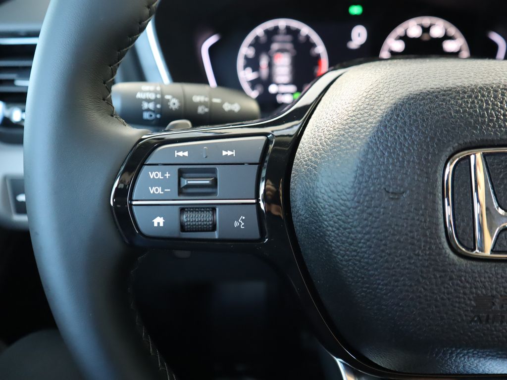 Thumbnail: 2025 Honda Pilot - 11