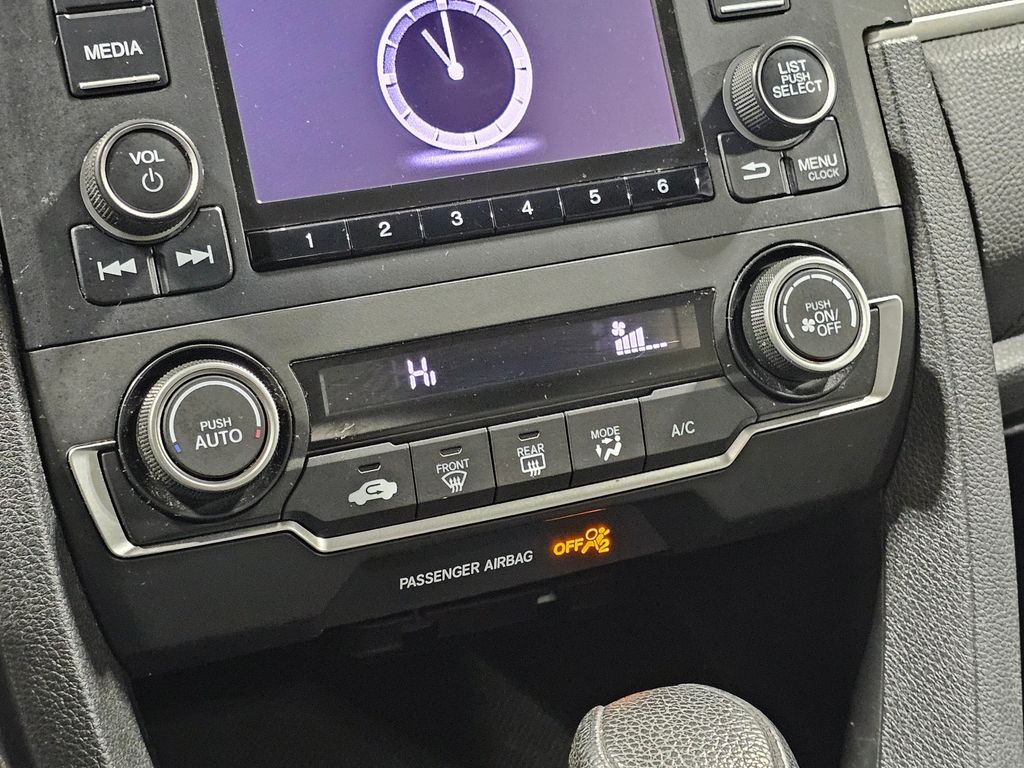 Used 2018  Honda LX image 29