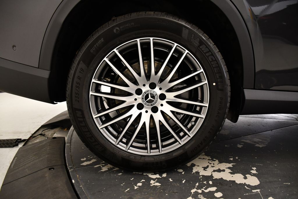 Thumbnail: 2025 Mercedes-Benz GLC - 15