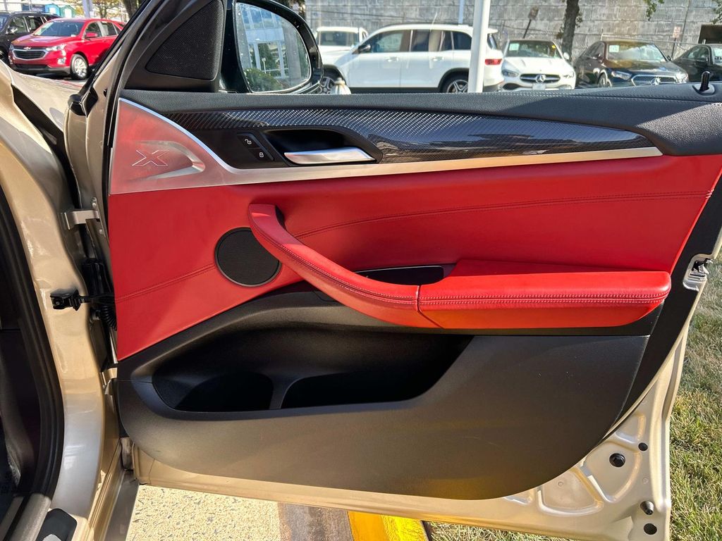 Thumbnail: 2020 BMW X4 - 19