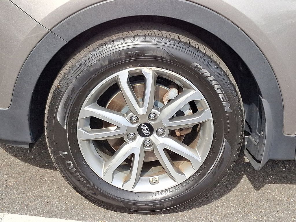 2016 Hyundai Santa Fe Sport 2.0T 8