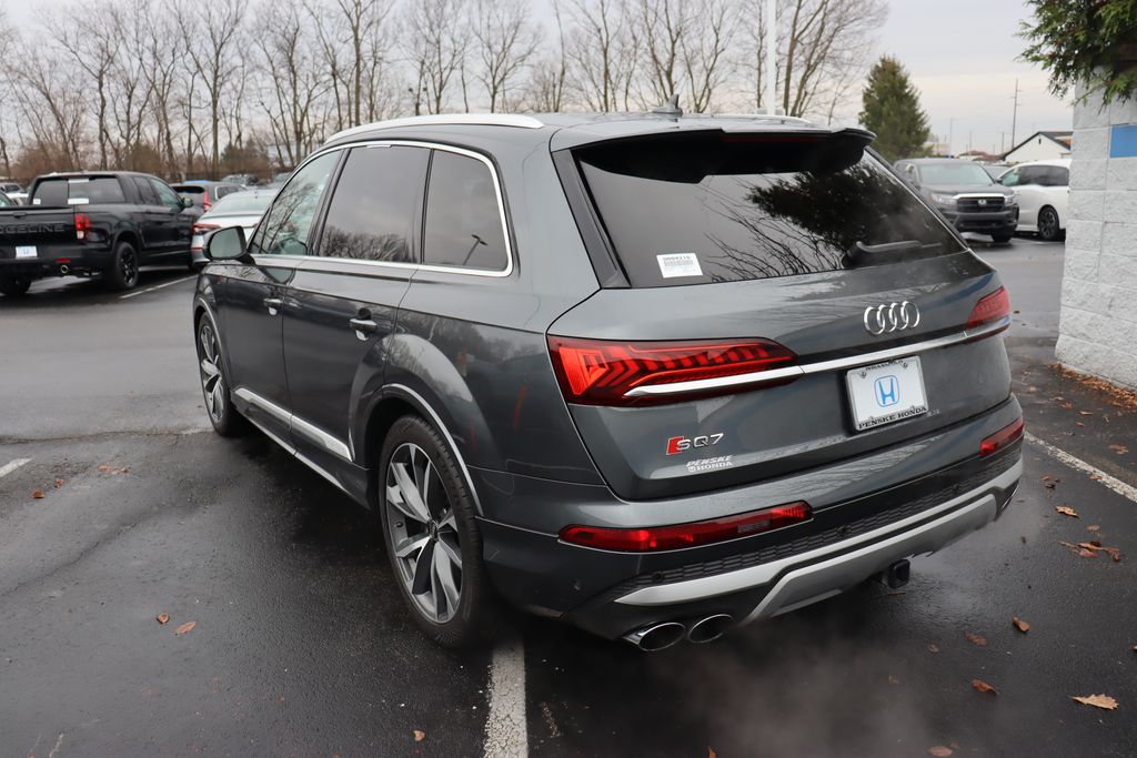 2023 Audi SQ7 Prestige 3