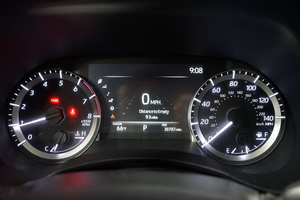 Thumbnail: 2023 Toyota Highlander - 15