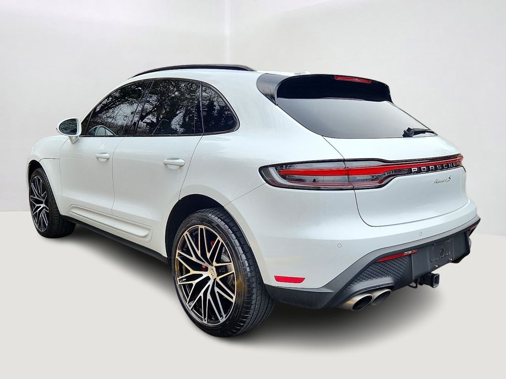Thumbnail: 2022 Porsche Macan - 7