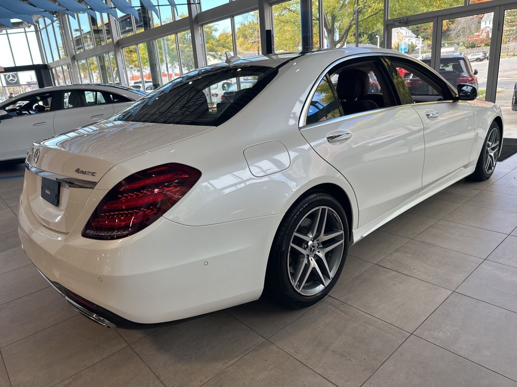 2018 Mercedes-Benz S-Class S 560 7