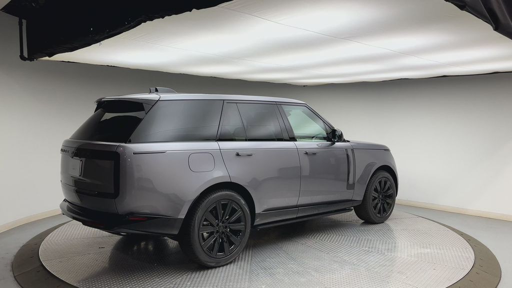 Thumbnail: 2026 Land Rover Range Rover - 2