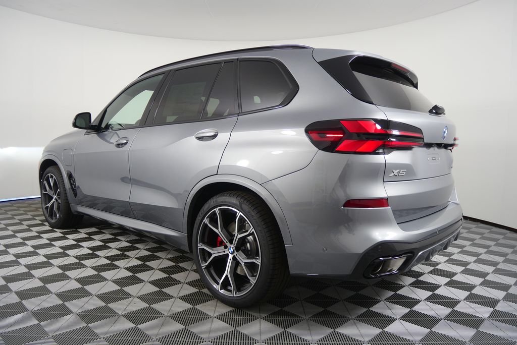 Thumbnail: 2026 BMW X5 - 5