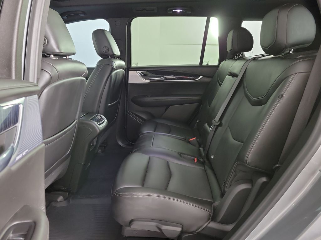 2024 Cadillac XT6 Premium Luxury - 11