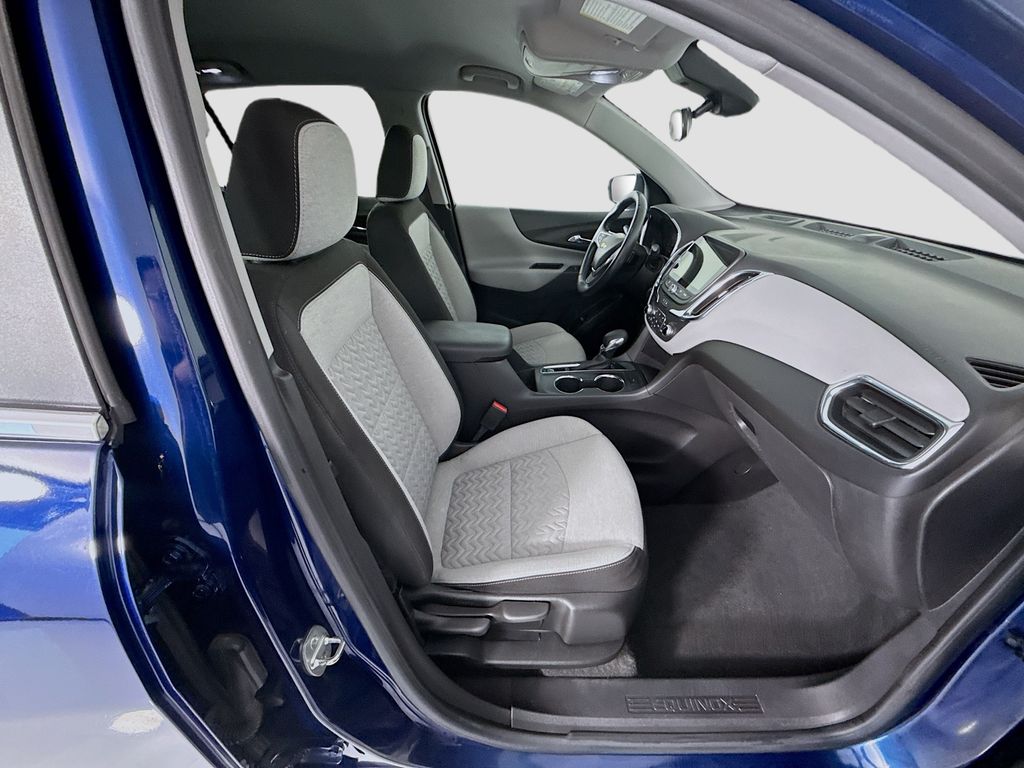 Thumbnail: 2022 Chevrolet Equinox - 20