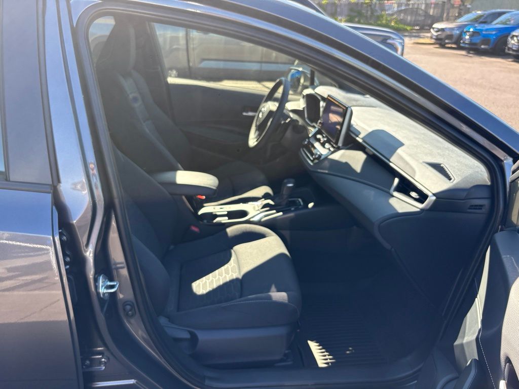2024 Toyota Corolla Hatchback SE