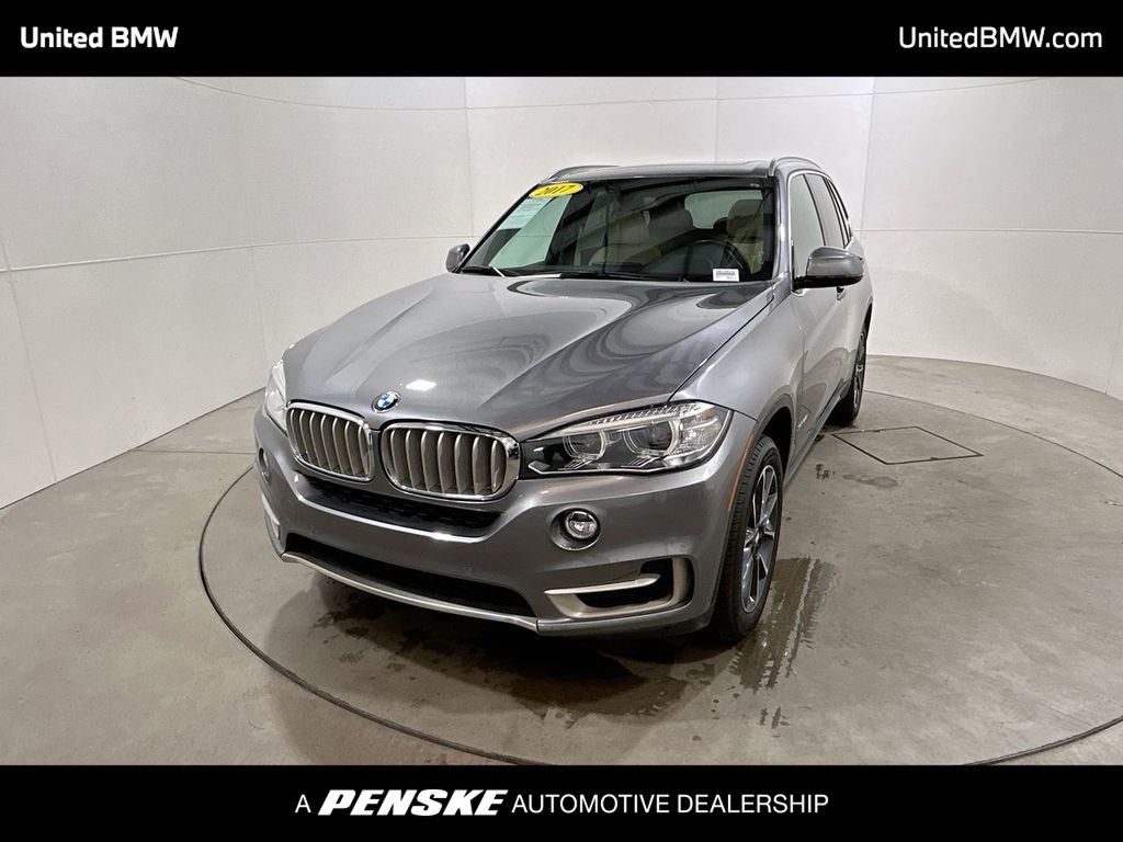 2017 BMW X5 xDrive35i Hero Image