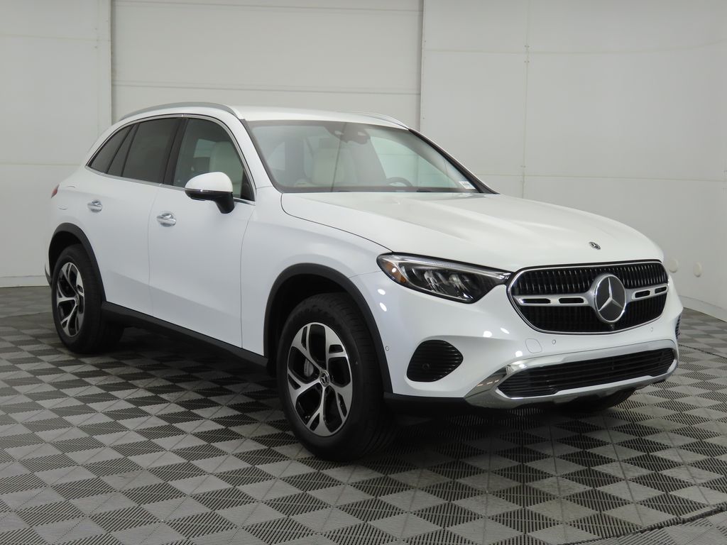 Thumbnail: 2026 Mercedes-Benz GLC - 3