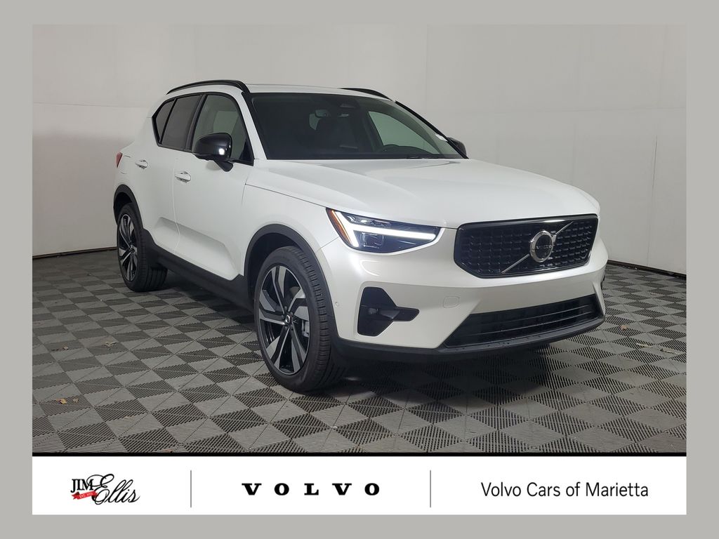 Crystal White 2026 Volvo XC40 SUV / Crossover All-Wheel Drive Automatic