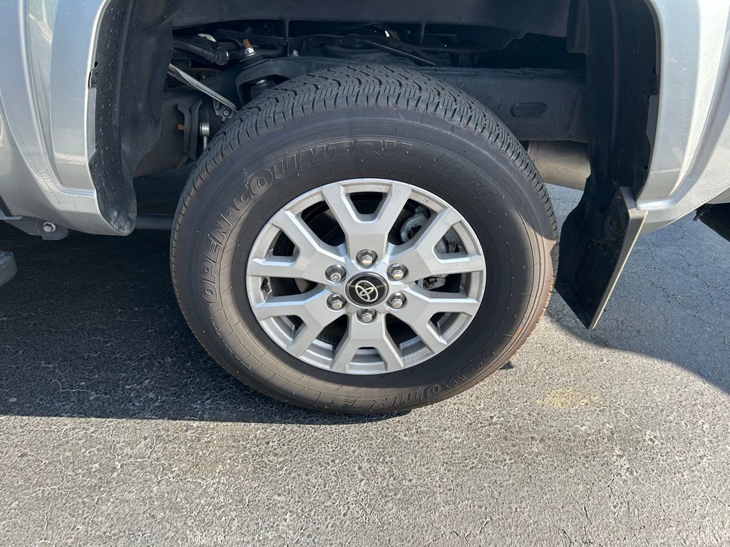 2024 Toyota Tacoma SR5 9