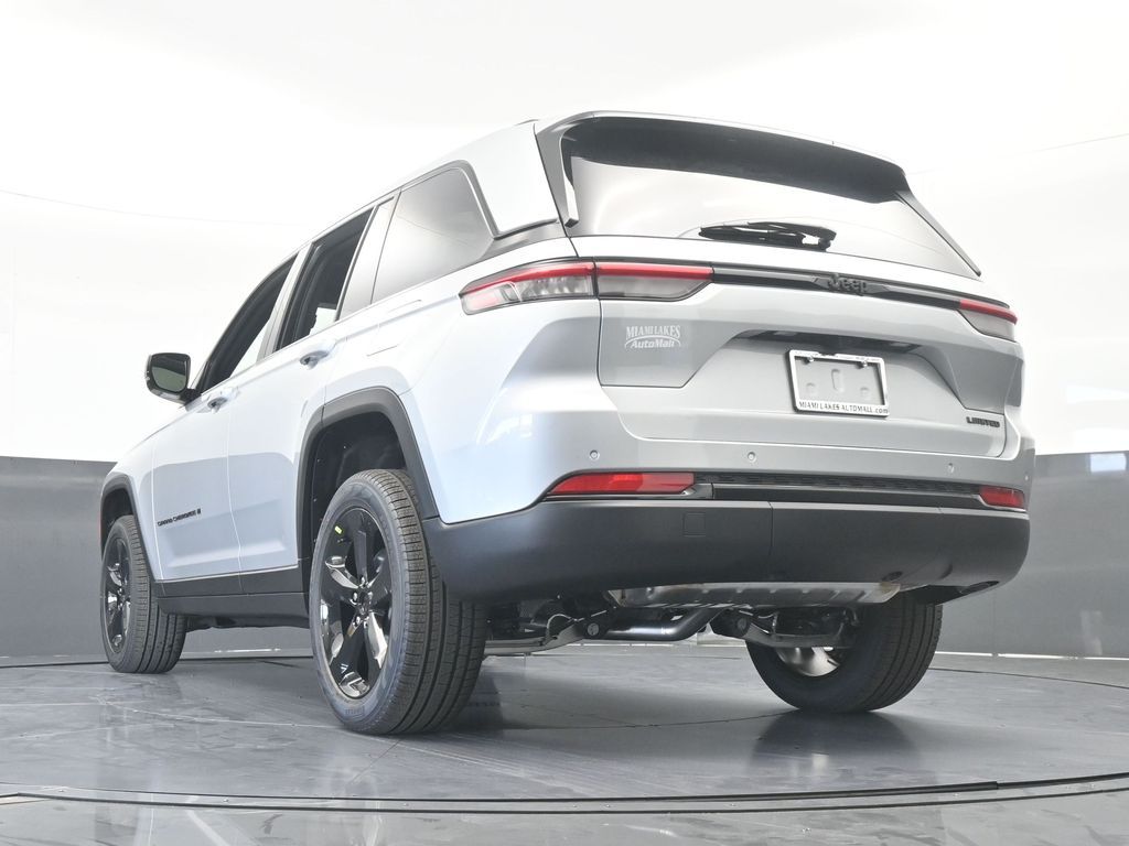 New 2025 Silver Zynith Jeep Limited image 54