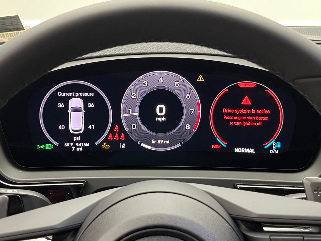 2025 Porsche Cayenne  11