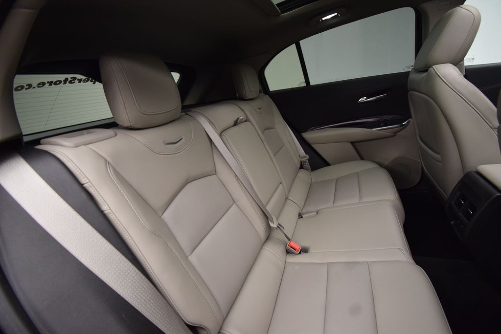 used 2022 Cadillac XT4 car, priced at $23,000