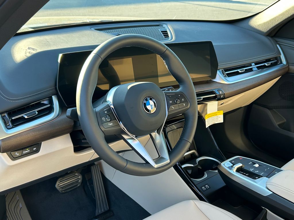 2025 BMW X1 xDrive28i 14